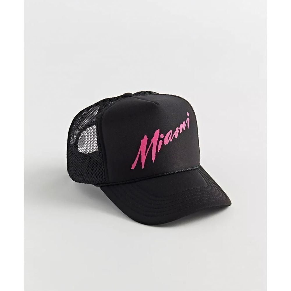 ‎Miami trucker hat- NWT